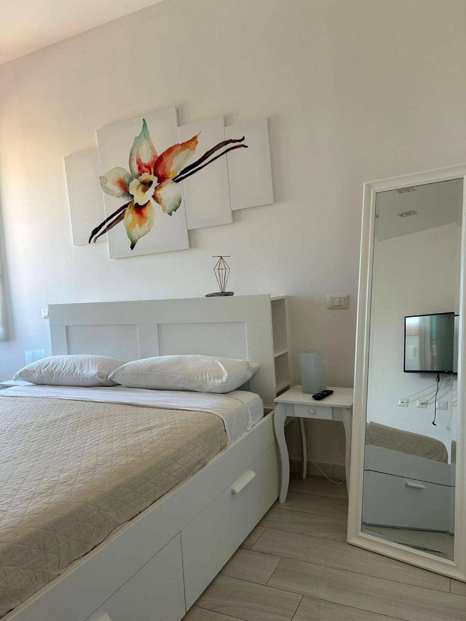 Vanilla Rooms Cagliari Ngoại thất bức ảnh